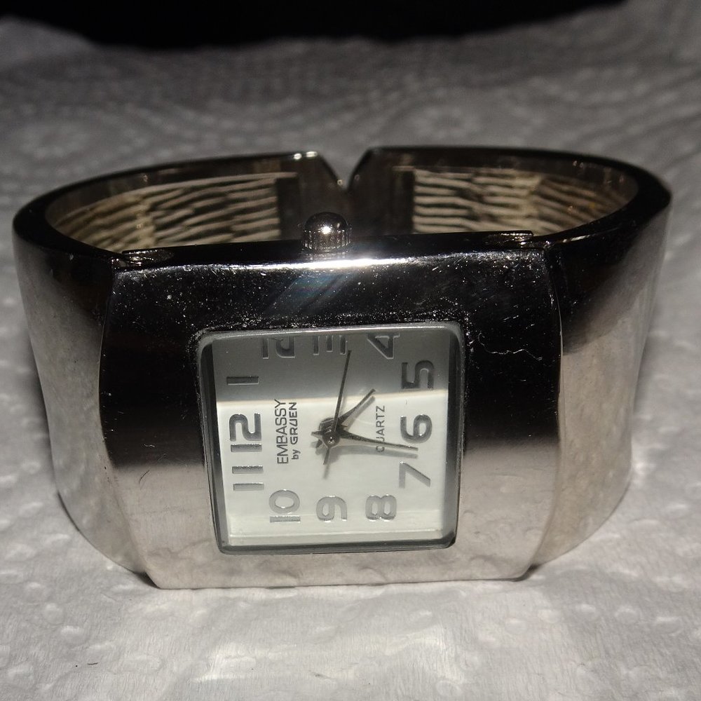 Embassy By Gruen Silver Tone Clamper Wrist Watch